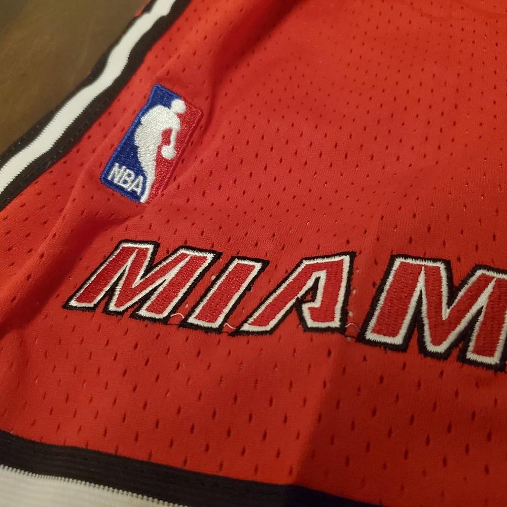 Miami Heat - Picture 3 of 8